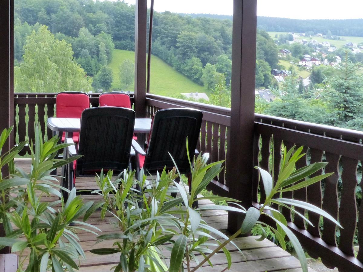 Cozy Apartment In Ore Mountains With Balcony Брайтенбрунн Экстерьер фото